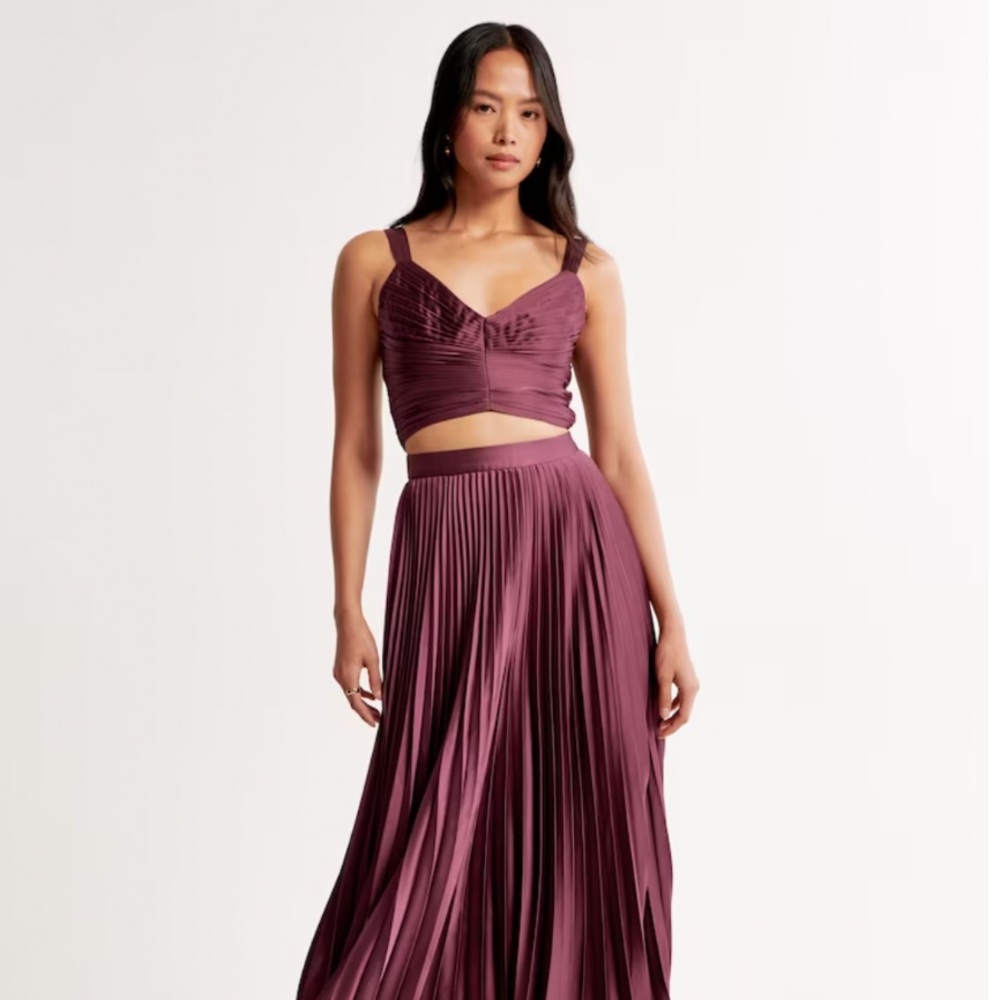 Abercrombie & Fitch Burgundy Pleated Crop Top